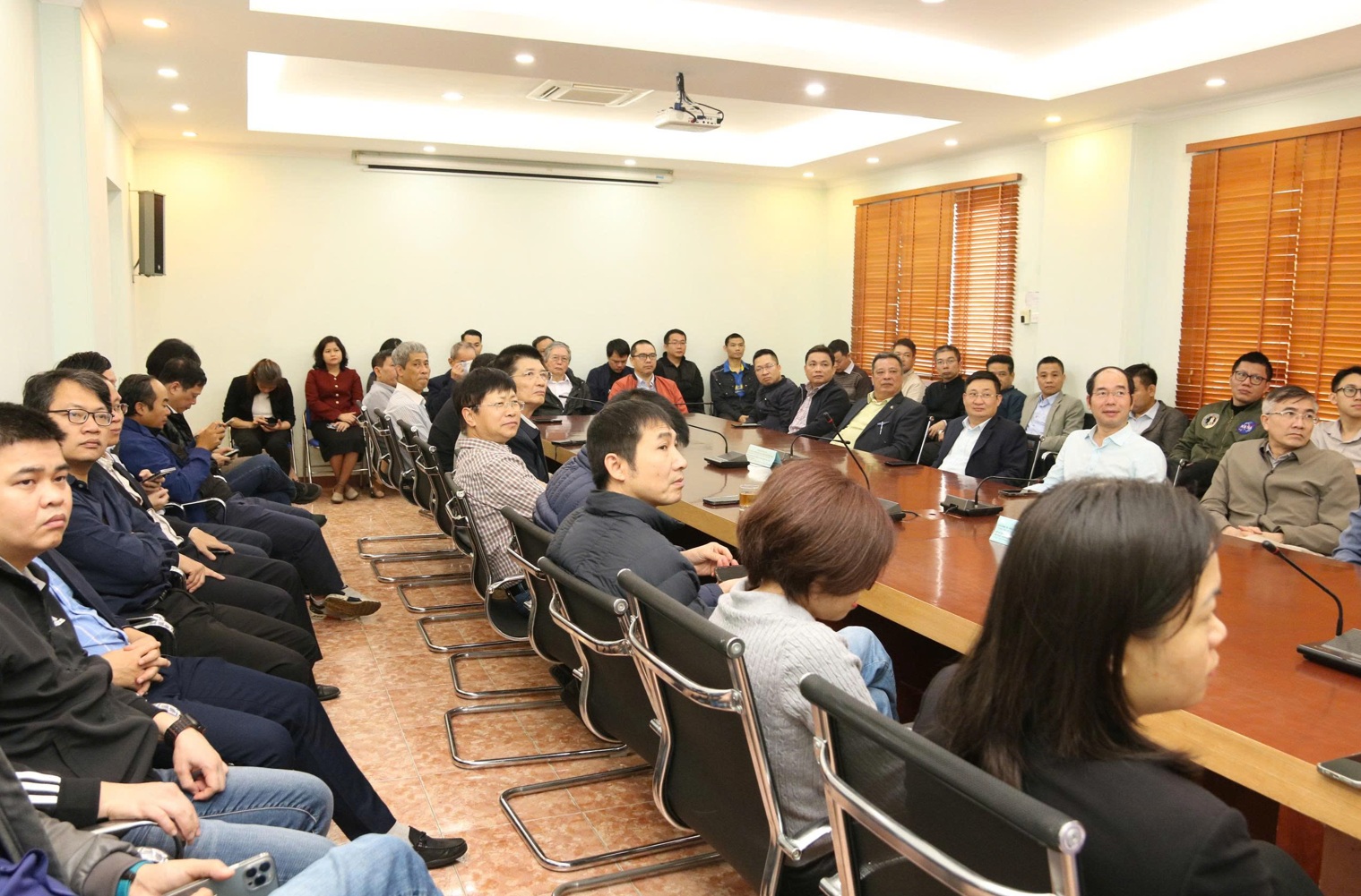 Tiếp sóng truyền hình trực tiếp "Hội nghị toàn quốc nghiên cứu, học tập, quán triệt và triển khai thực hiện Nghị quyết Đại hội XIV của Đảng".