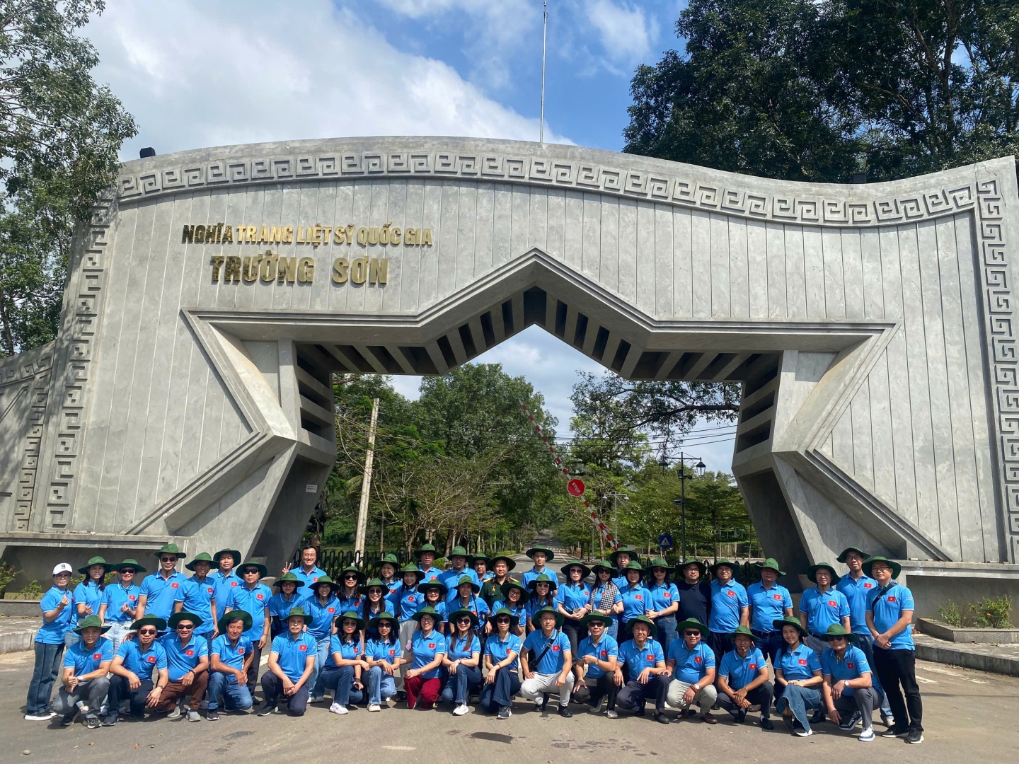 Chương trình “Về nguồn” truyền thống của Viện Nghiên cứu Cơ khí  năm 2025: Quảng Trị đất thiêng anh hùng